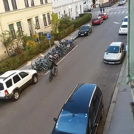 Contemporary - By Nahuen